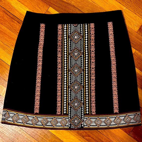 Braeve Dresses & Skirts - Braeve‎ Embroidered Trim Skirt